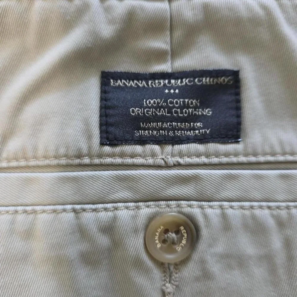 Banana Republic Chinos 35x32‎ Tan